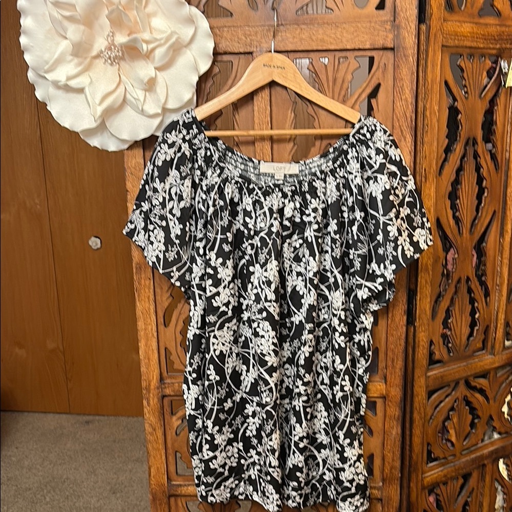 LOFT Black and White Floral Smocked Neck Blouse - Picture 5 of 5